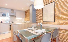 Serennia Cest Apartamentos Arc De Triomf